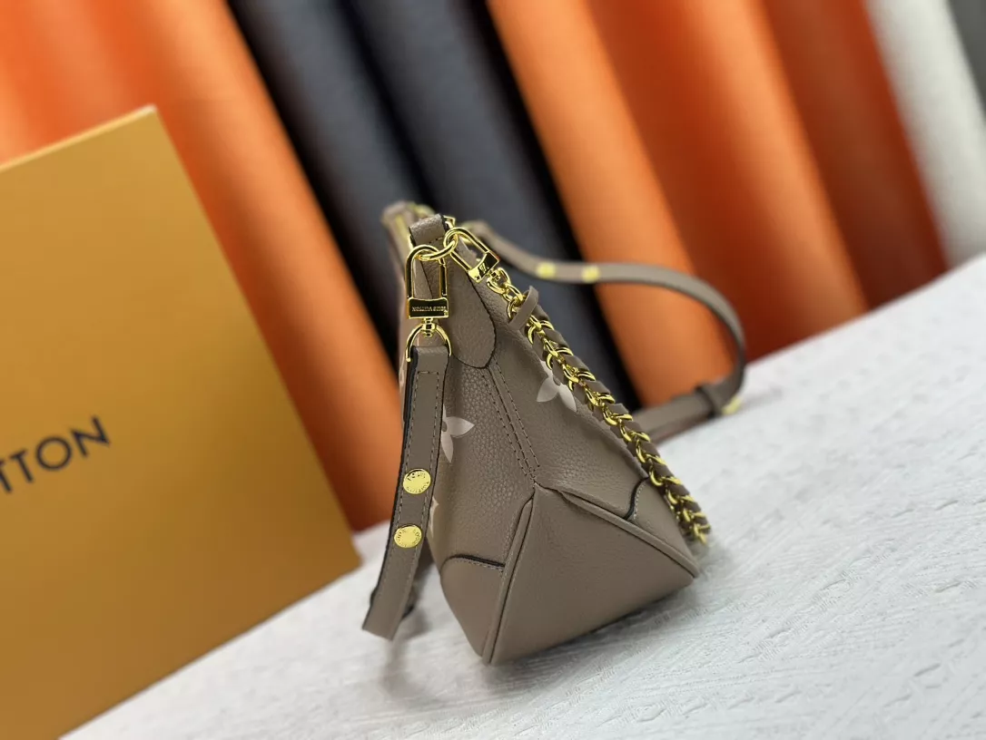 HighQuality 1207 Louis Vuitton AAA Quality Messenger Bags For Women - Image 3