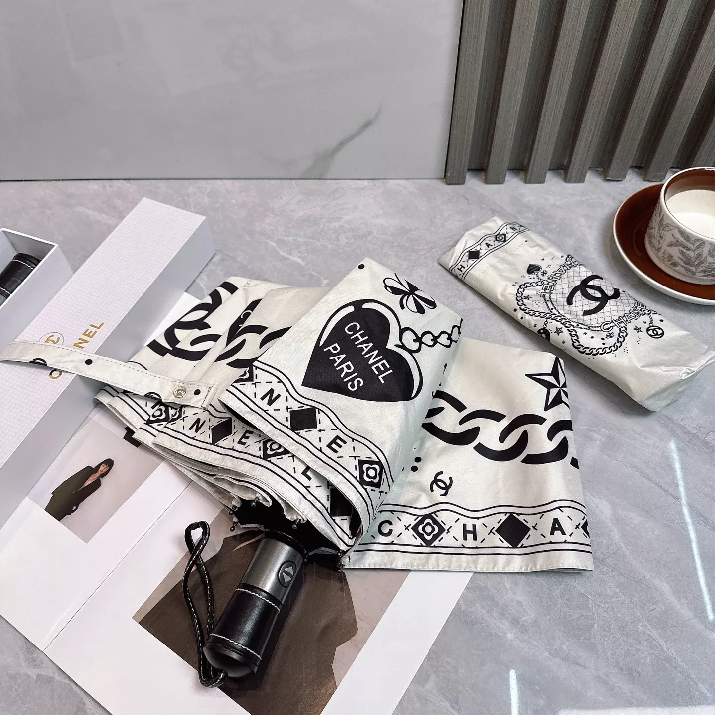 Lightweight 6681 Chanel Umbrellas - Image 4