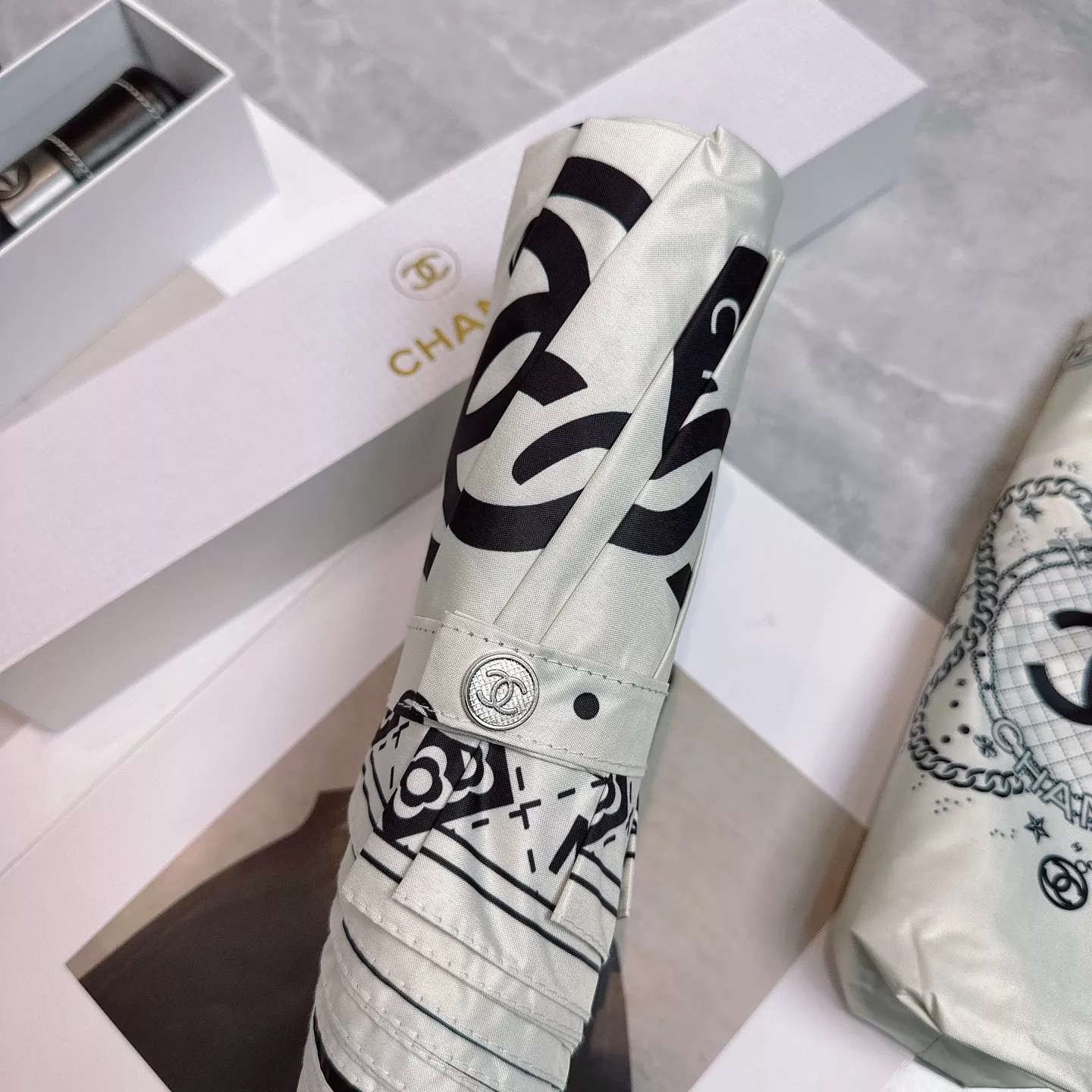 Lightweight 6681 Chanel Umbrellas - Image 8