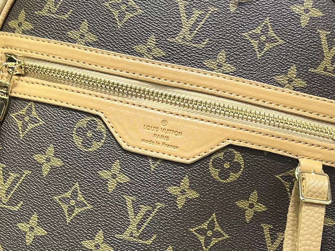 Louis Vuitton AAA Quality Backpacks For Unisex Fashionable 8730 - Image 4