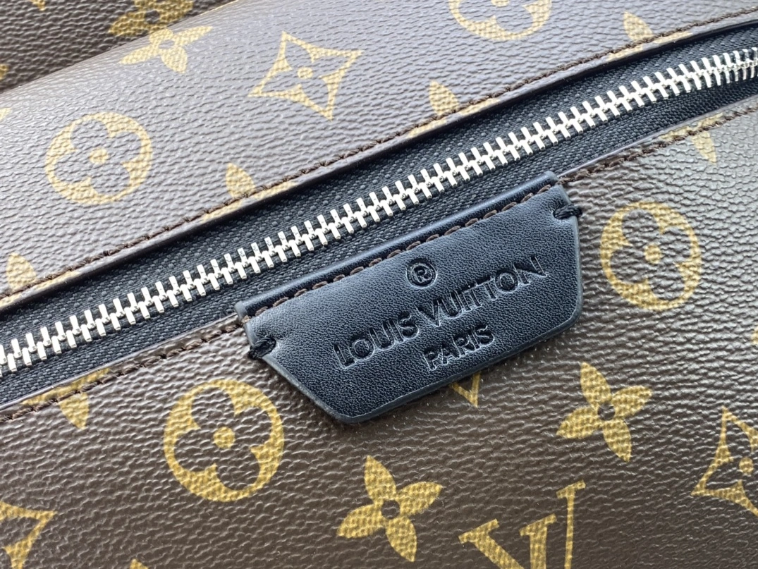 Louis Vuitton AAA Quality Backpacks For Unisex SmartChoice 935 - Image 5