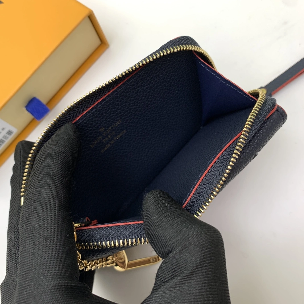 Louis Vuitton AAA Quality Card Case For Women WellDesigned 3477 - Image 3