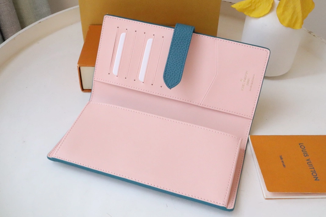 Louis Vuitton AAA Quality Card Case GoodFit 7364 - Image 5