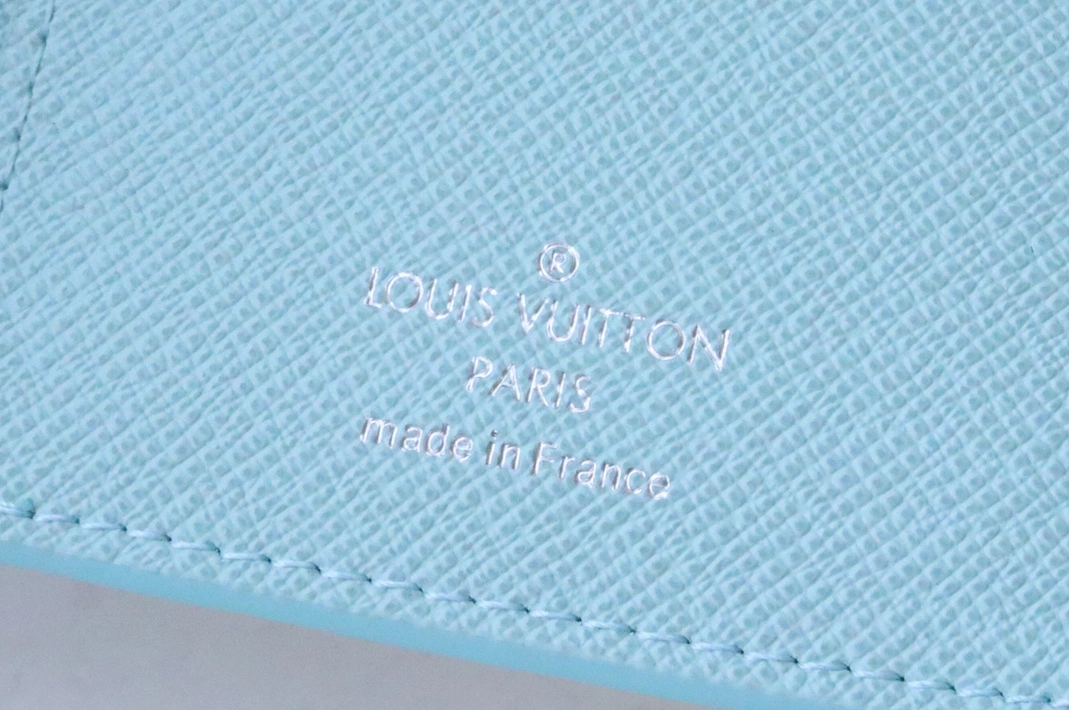 Louis Vuitton AAA Quality Card Case Practical 2185 - Image 5