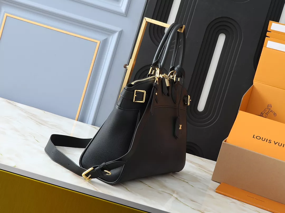 Louis Vuitton AAA Quality Handbags For Women EasyMatch 8171