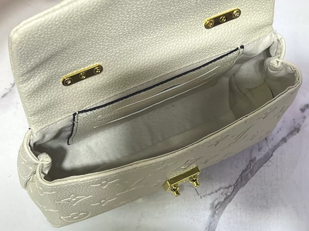 Louis Vuitton AAA Quality Handbags For Women Lightweight 5395 - Image 8