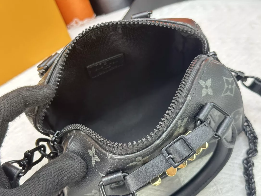 Louis Vuitton AAA Quality Handbags For Women Popular 4515 - Image 8