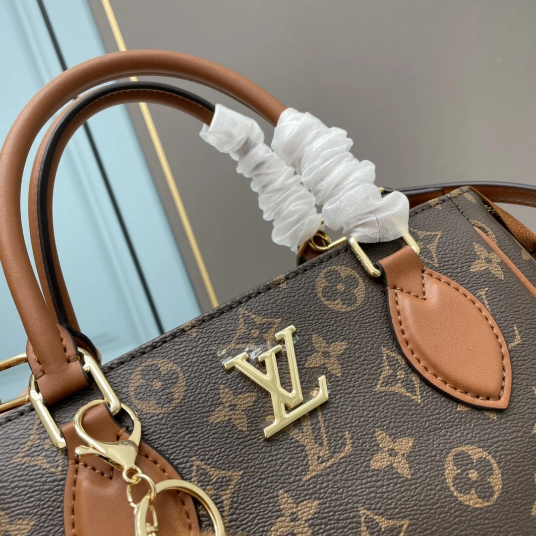 Louis Vuitton AAA Quality Handbags For Women Practical 5665 - Image 4