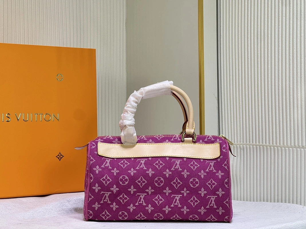 Louis Vuitton AAA Quality Handbags For Women Reliable 186 - Image 4
