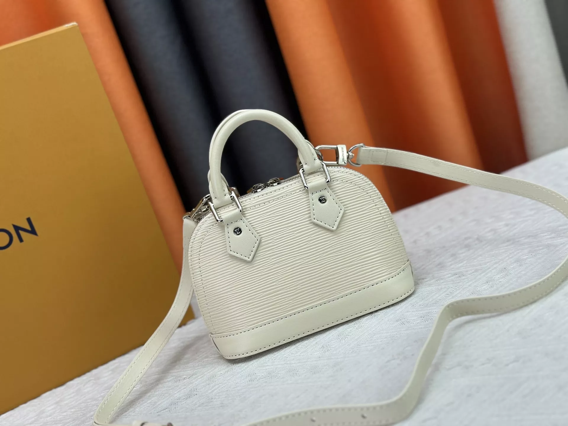 Louis Vuitton AAA Quality Handbags For Women TopPick 5540 - Image 3