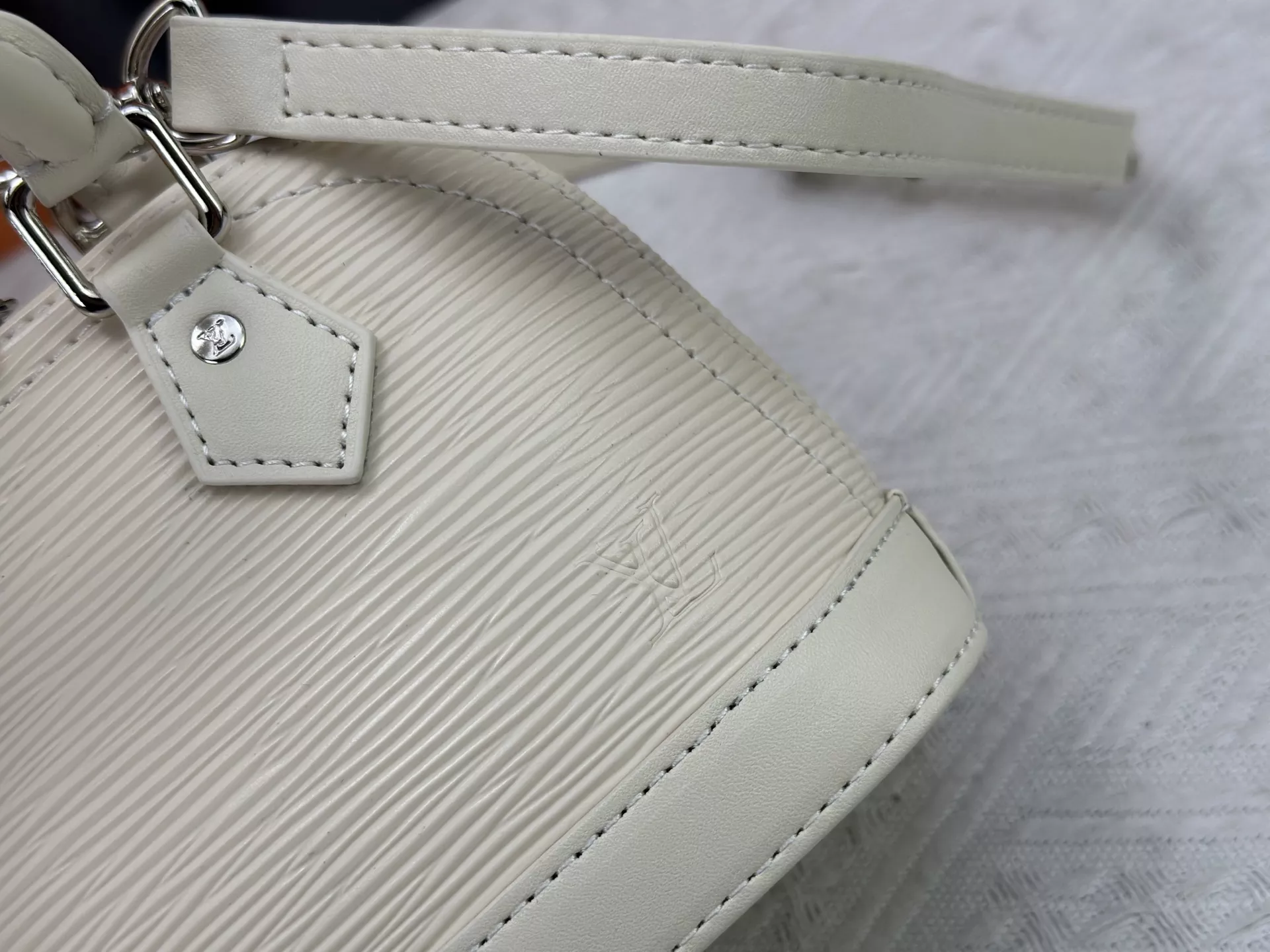 Louis Vuitton AAA Quality Handbags For Women TopPick 5540 - Image 6