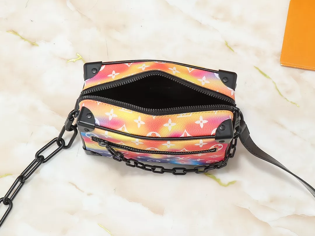 Louis Vuitton AAA Quality Messenger Bags For Unisex GoAnywhere 6302 - Image 8