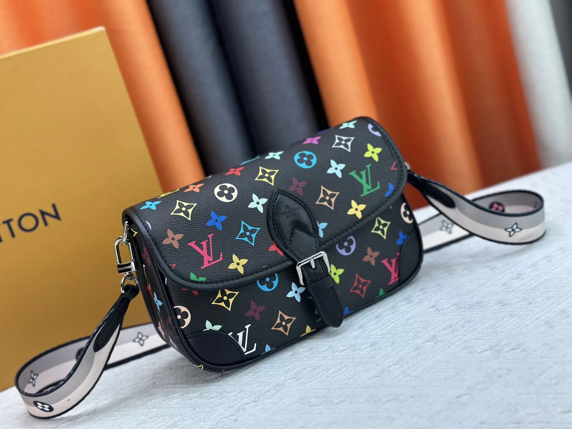 Louis Vuitton AAA Quality Messenger Bags For Women BestValue 6032