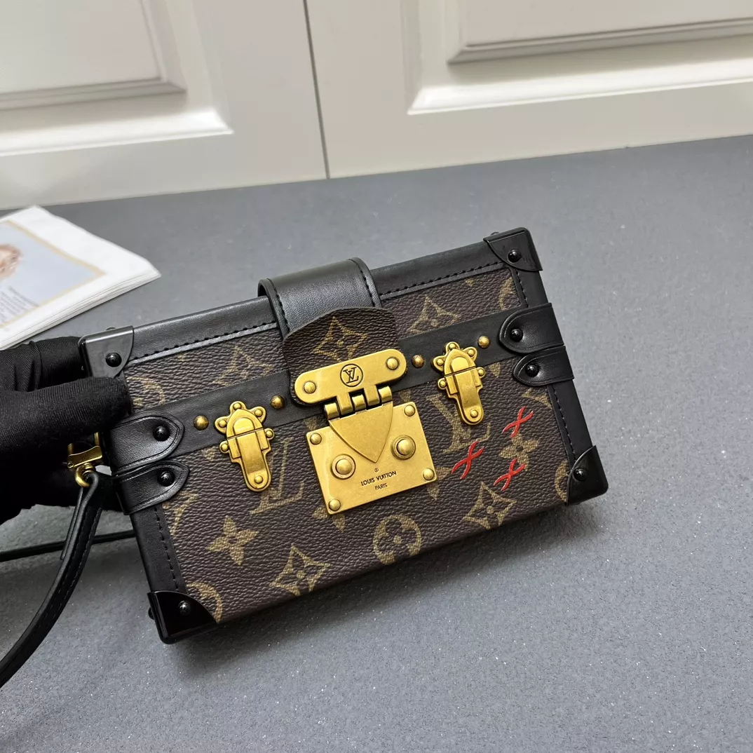 Louis Vuitton AAA Quality Messenger Bags For Women Efficient 9285 - Image 3