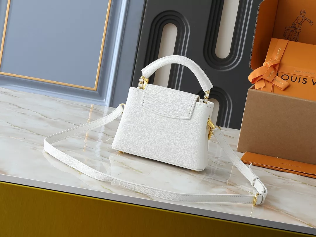 Louis Vuitton AAA Quality Messenger Bags For Women NewStyle 5136 - Image 3