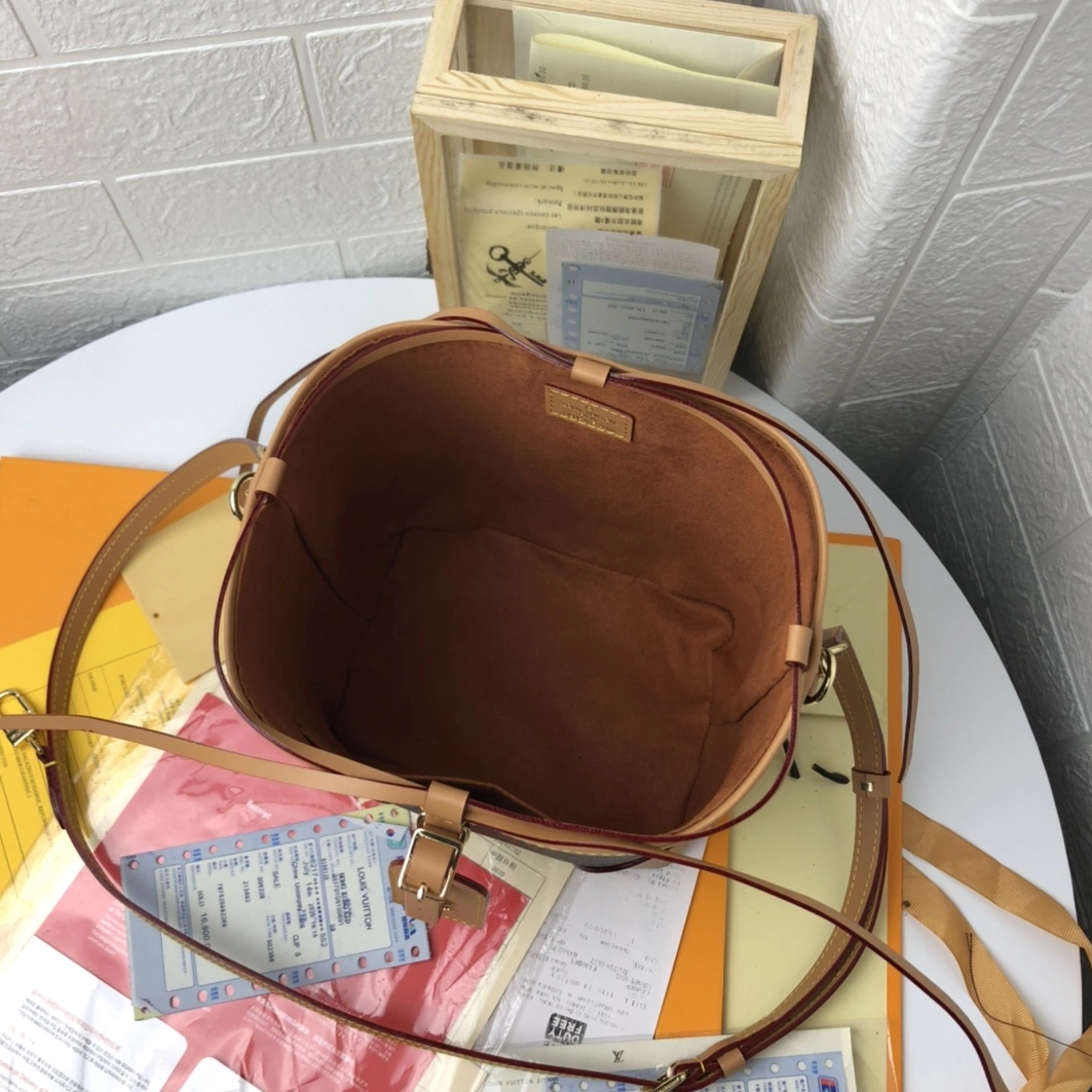 Louis Vuitton AAA Quality Messenger Bags For Women Reliable 2478 - Image 7