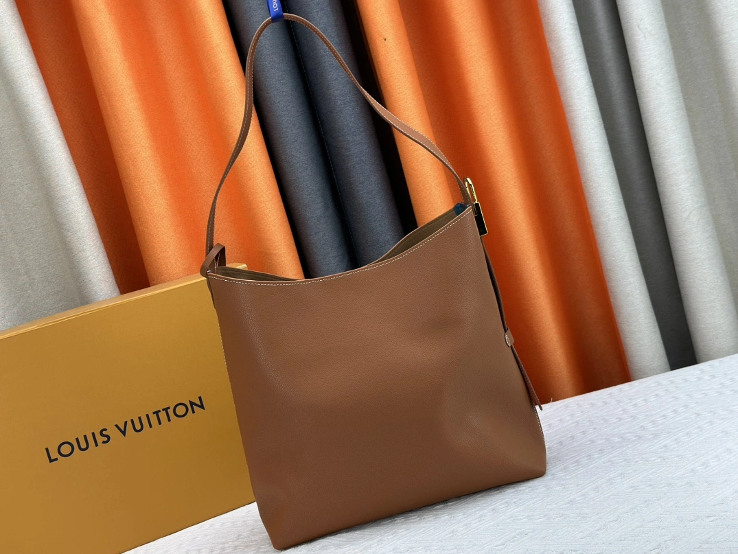 Louis Vuitton AAA Quality Shoulder Bags For Women Durable 2765 - Image 3
