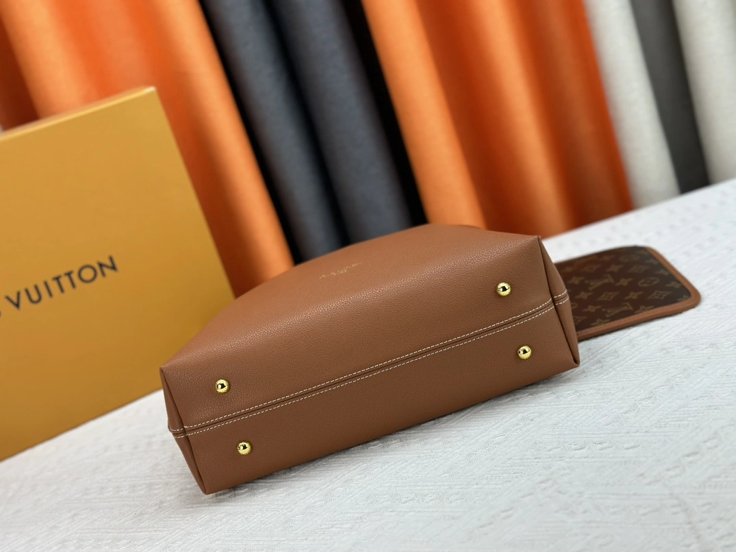 Louis Vuitton AAA Quality Shoulder Bags For Women Durable 2765 - Image 4