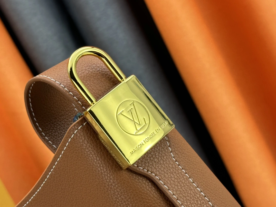 Louis Vuitton AAA Quality Shoulder Bags For Women Durable 2765 - Image 6