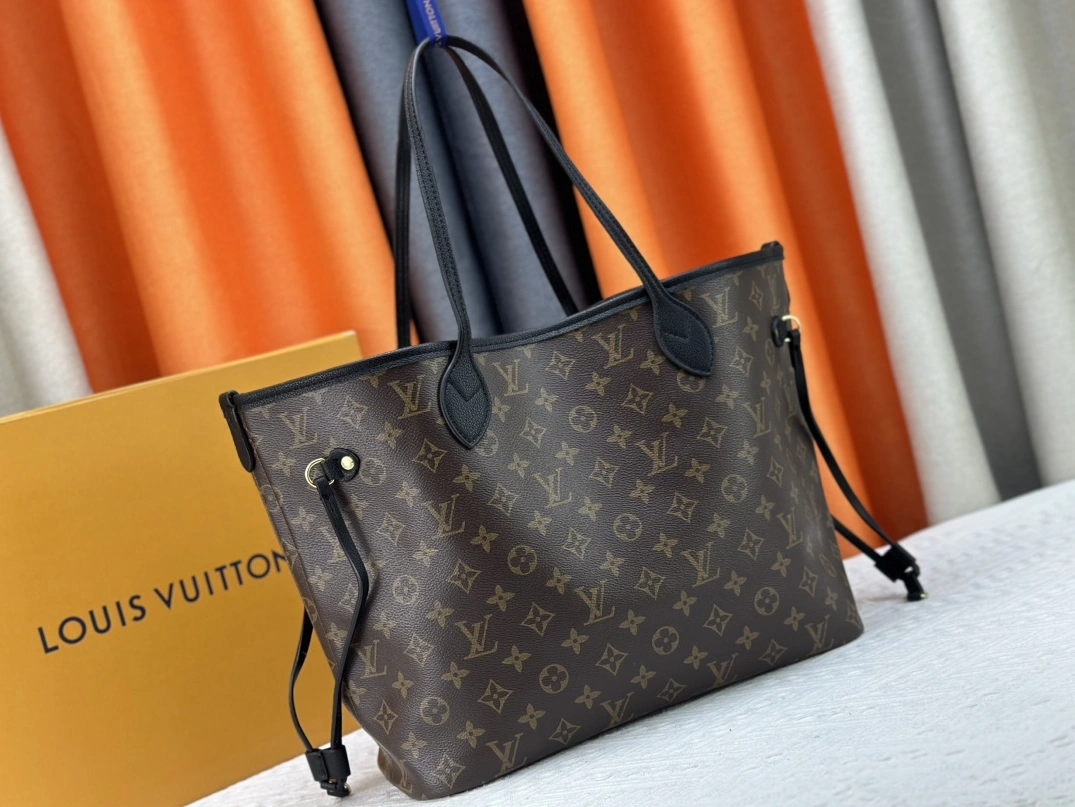 Louis Vuitton AAA Quality Shoulder Bags For Women EasyMatch 7369 - Image 3