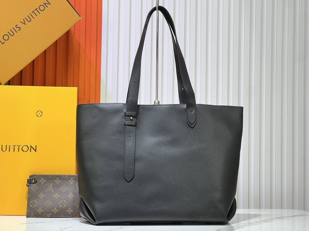 Louis Vuitton AAA Quality Shoulder Bags For Women Fashionable 9285 - Image 4