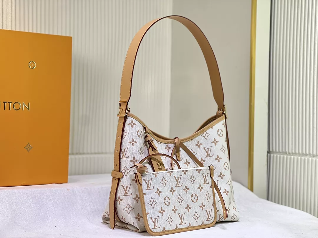 Louis Vuitton AAA Quality Shoulder Bags For Women Soft 6000