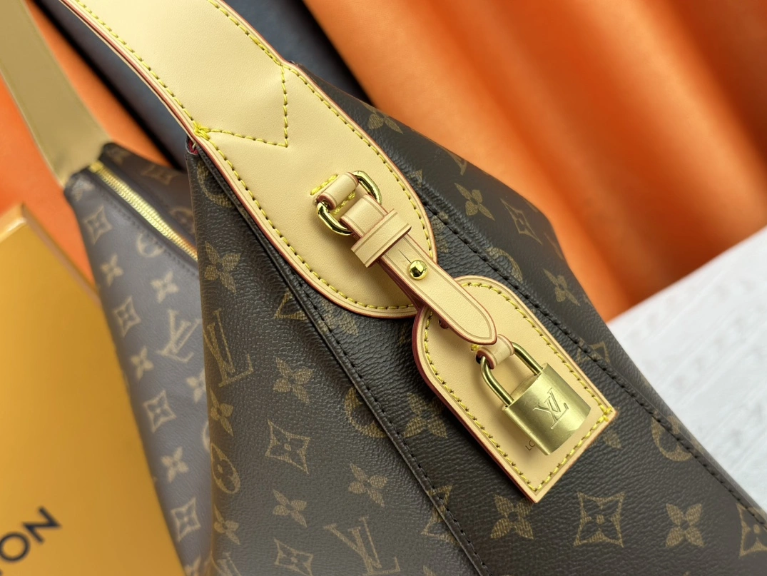 Louis Vuitton AAA Quality Shoulder Bags For Women SportInspired 2363 - Image 5