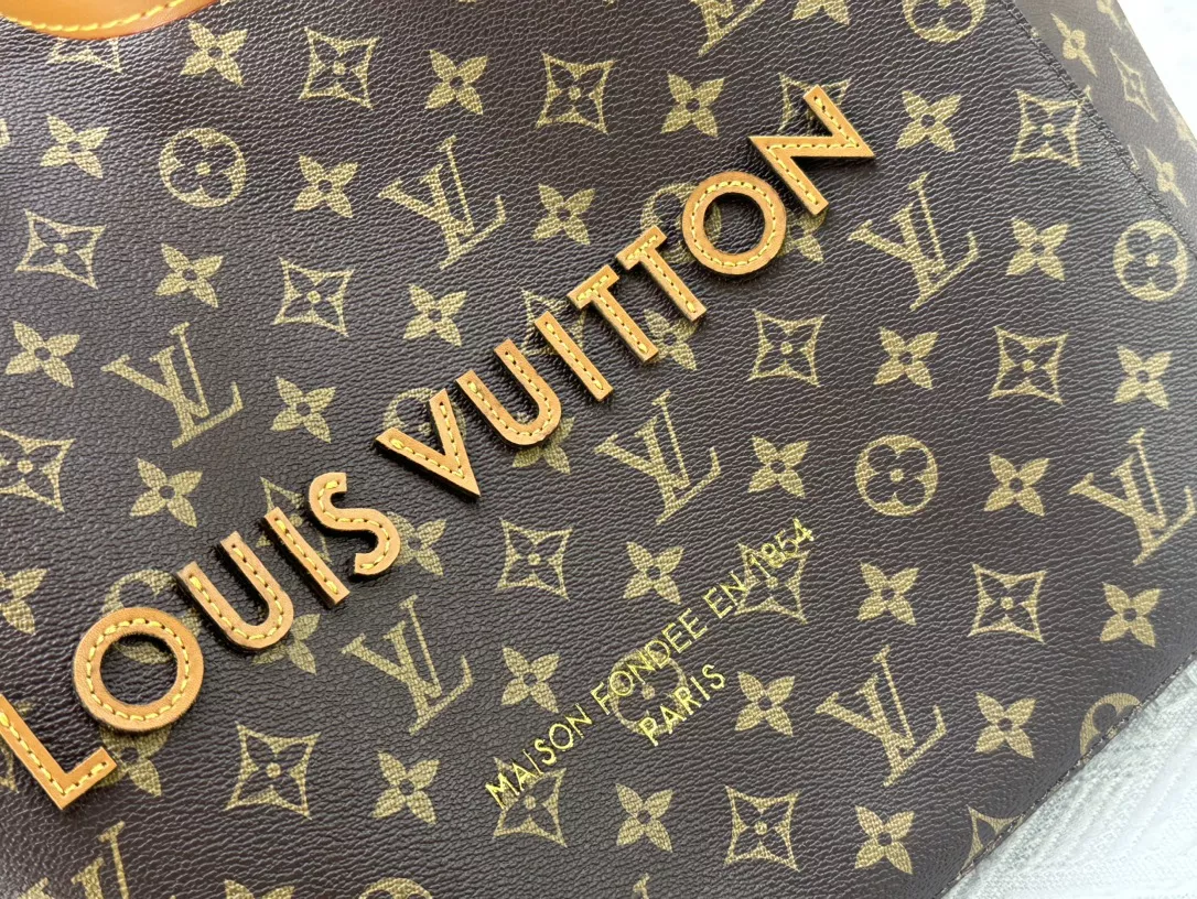 Louis Vuitton AAA Quality Tote-Handbags For Women Bright 9957 - Image 6