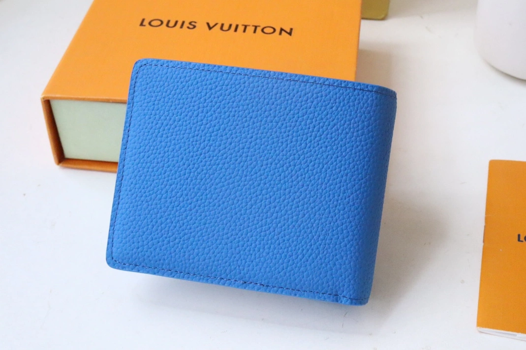 Louis Vuitton AAA Quality Wallets Comfortable 3652