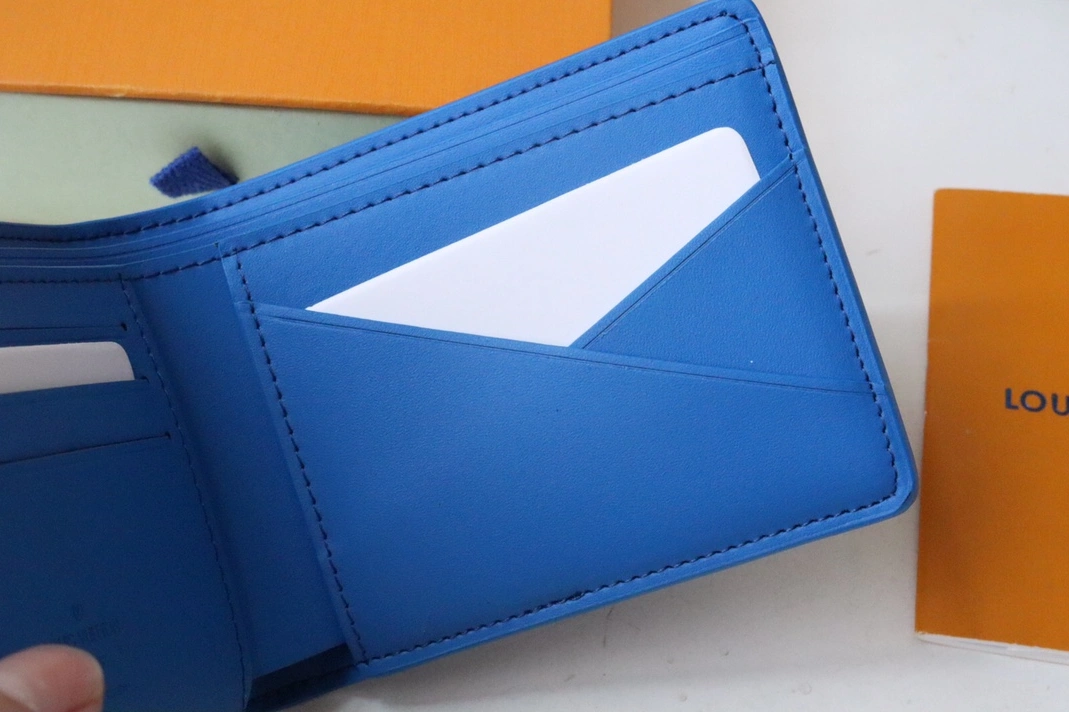 Louis Vuitton AAA Quality Wallets Comfortable 3652 - Image 6