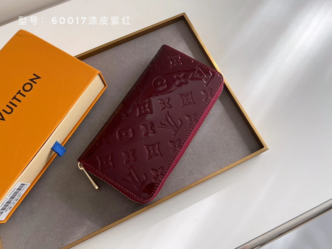 Louis Vuitton AAA Quality Wallets NewStyle 6537