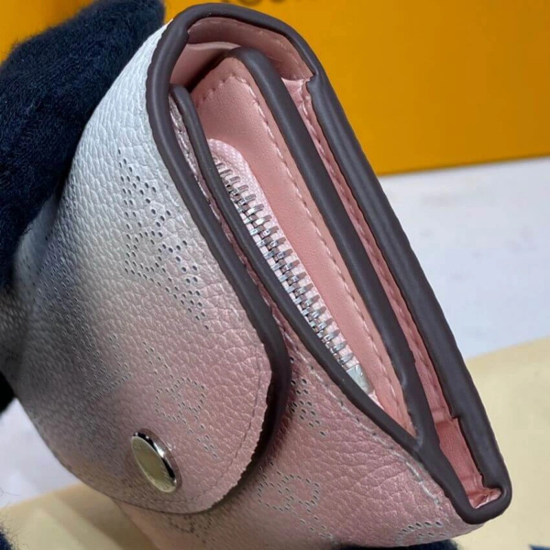 Mahina pe Louis Vuitton Iris XS Wallet in Pink Gradient Mahina Perforated Leather - Image 4