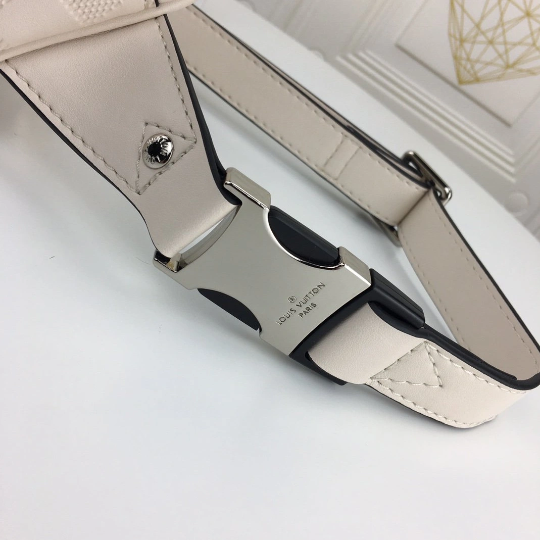 Louis Vuitton LV AAA Man Pockets UrbanStyle 5634 - Image 5