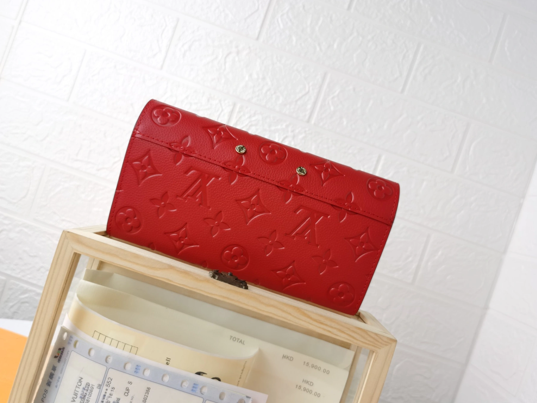 Louis Vuitton LV Card Case For Women SmartChoice 2306 - Image 3