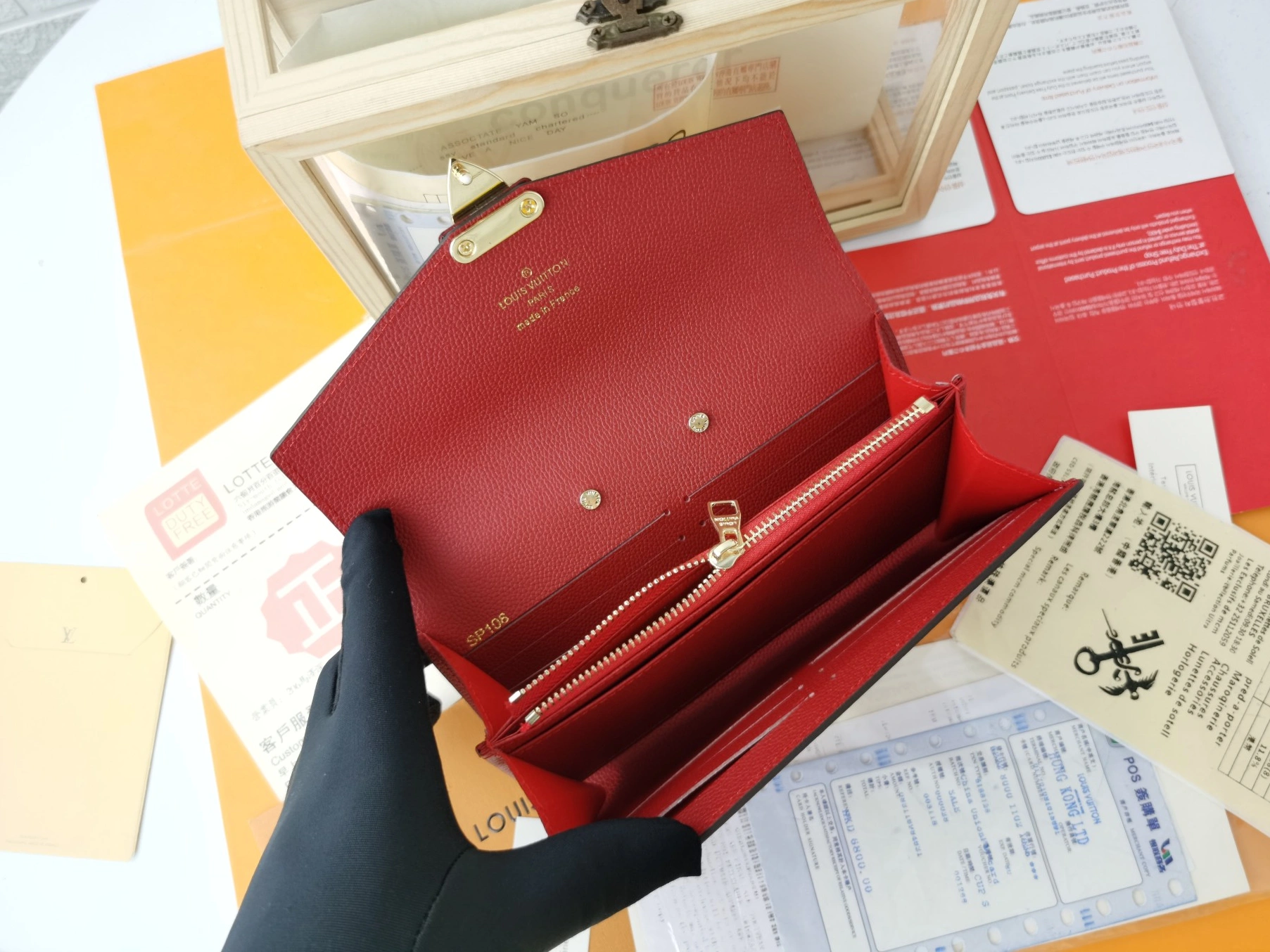 Louis Vuitton LV Card Case For Women SmartChoice 2306 - Image 6