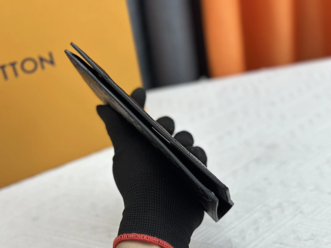 Louis Vuitton LV Card Case Sophisticated 5292 - Image 4