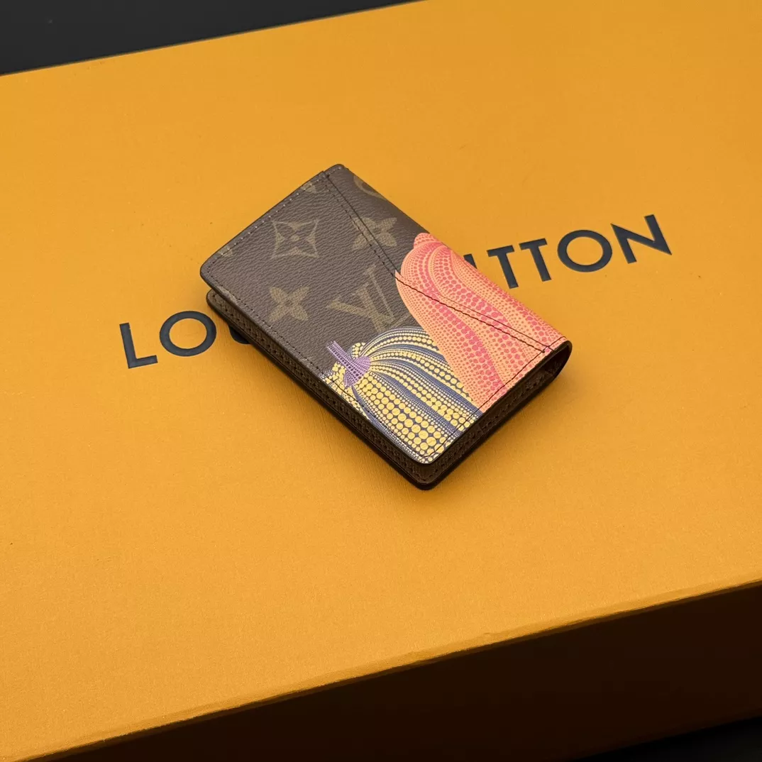 Louis Vuitton LV Card Case Versatile 659