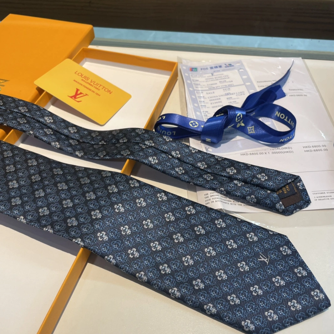 Louis Vuitton LV Necktie For Men Soft 3878 - Image 6