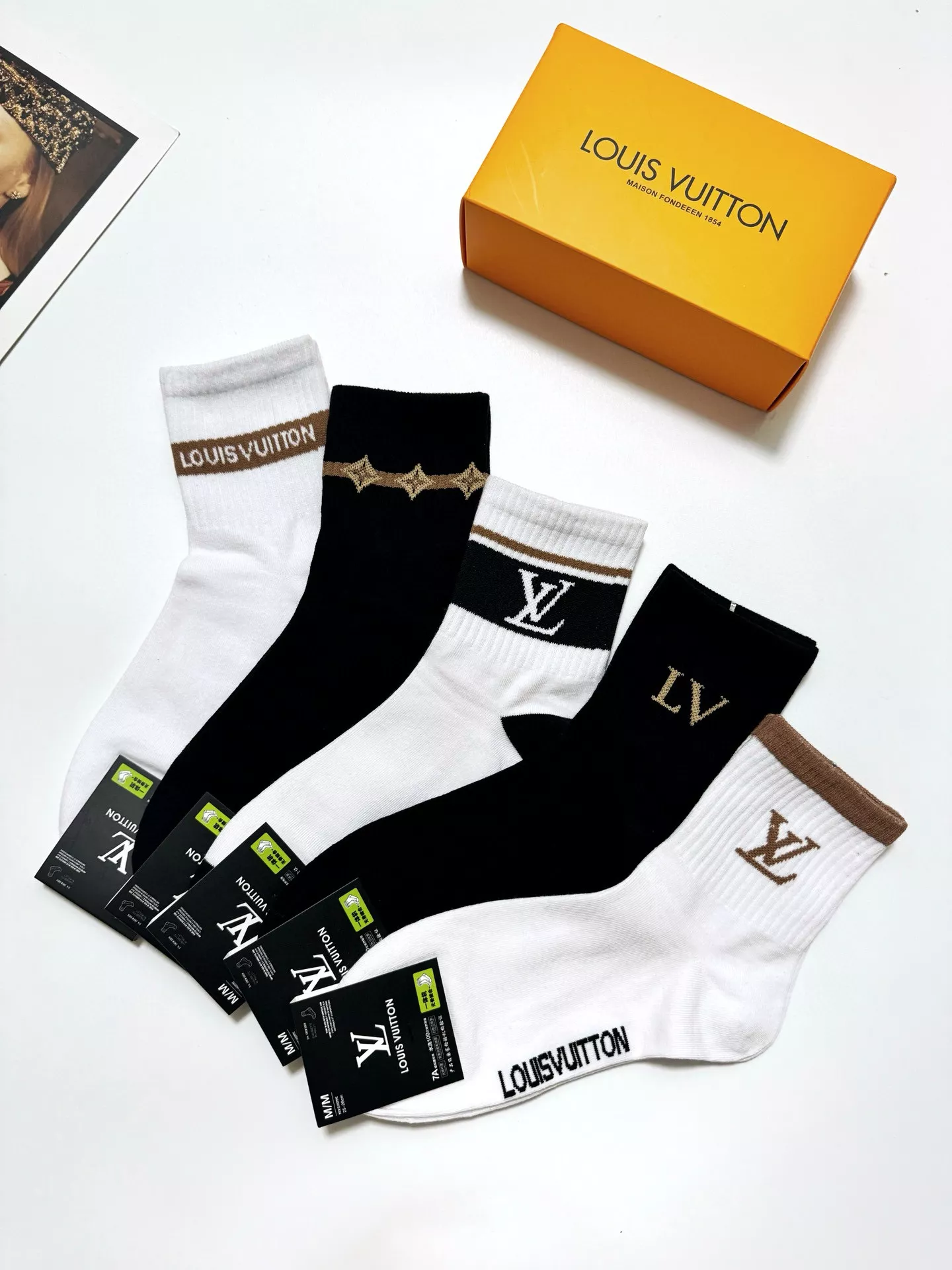 Louis Vuitton LV Socks EasyMatch 4335 - Image 4