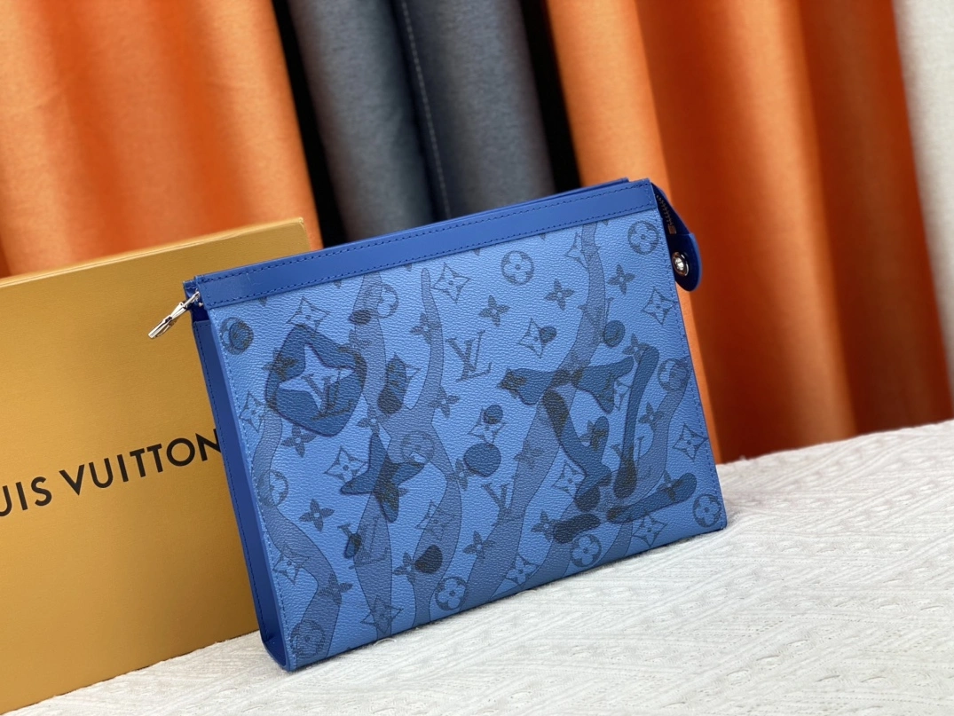 Louis Vuitton LV Wallets For Unisex Soft 298