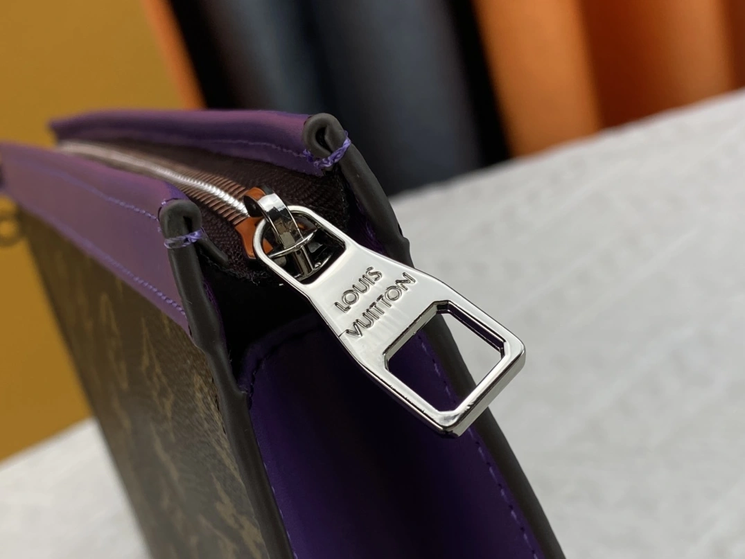 Louis Vuitton LV Wallets For Unisex Versatile 7984 - Image 6