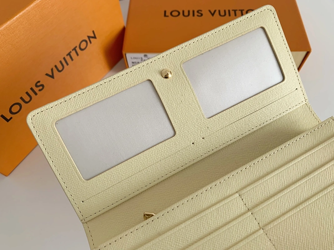 Louis Vuitton LV Wallets For Women Elegant 1799 - Image 6