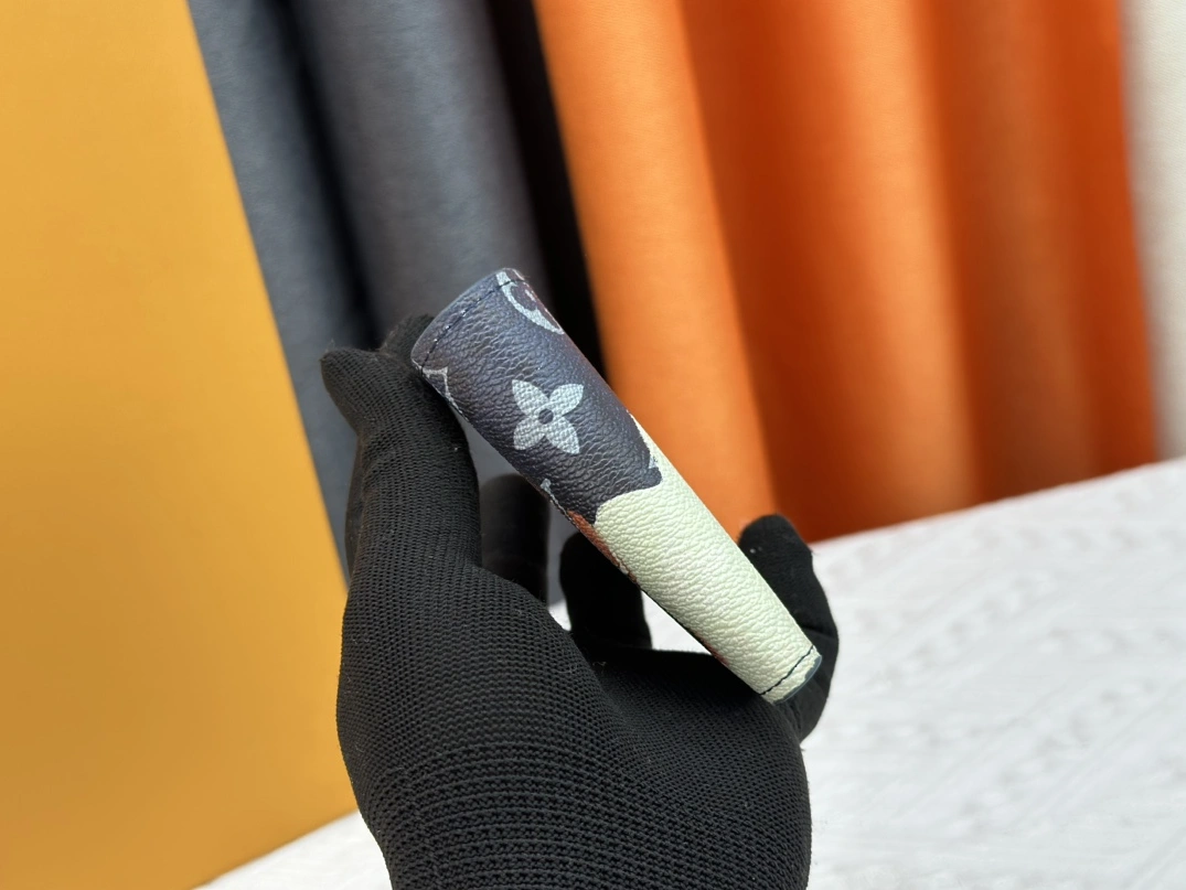 Louis Vuitton LV Wallets Functional 6743 - Image 5