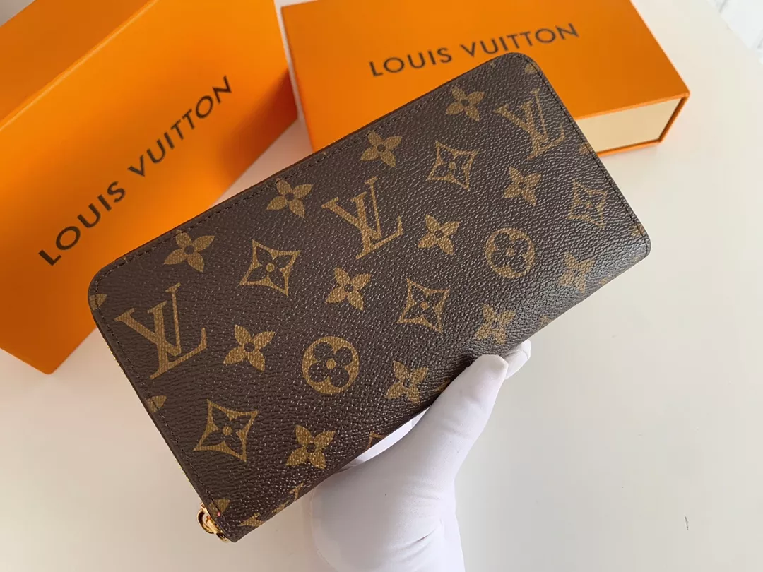 Louis Vuitton LV Wallets In Rose Red Modern 3923 - Image 4
