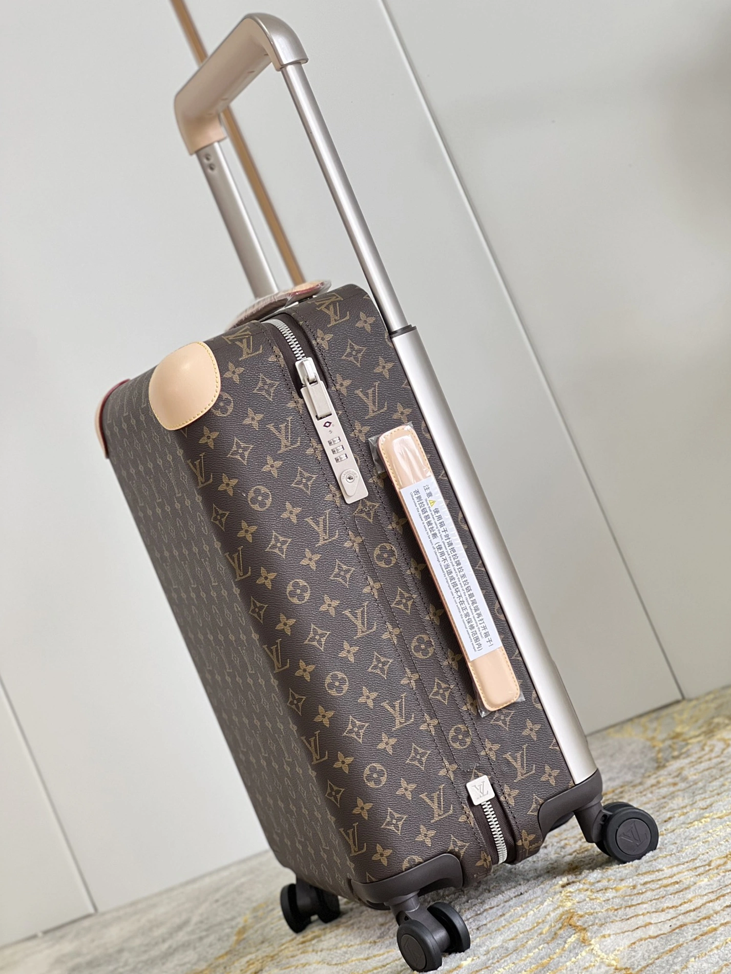 Louis Vuitton Luggage EasyMatch 5677 - Image 3