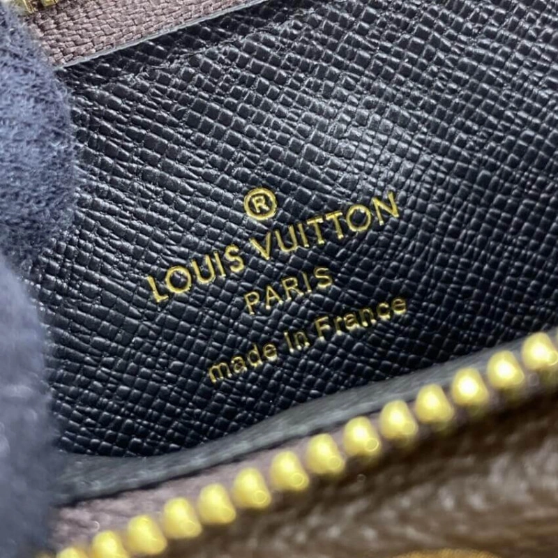 Lzip clos Louis Vuitton Monogram Canvas Card Holder Recto Verso - Image 9