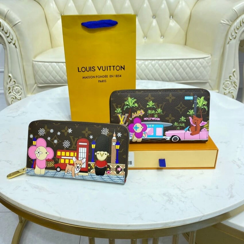 Zip closu Louis Vuitton Monogram Canvas Zippy Wallet - Image 11