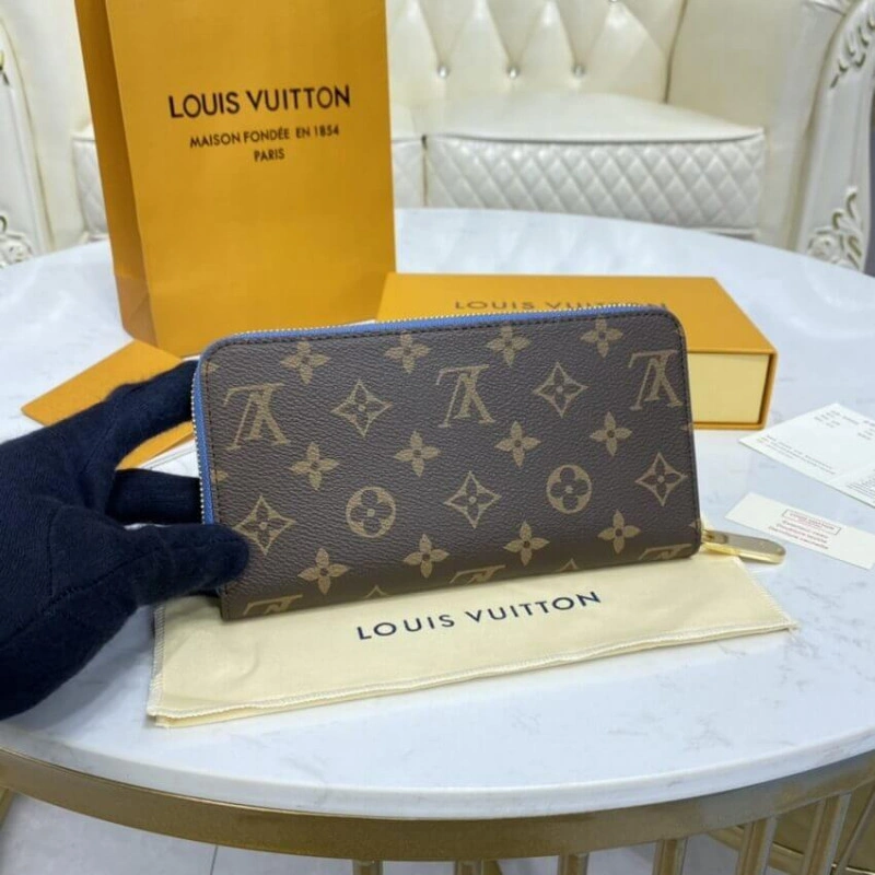 19.5 x 10 Louis Vuitton Monogram Zippy Wallet Blue - Image 3