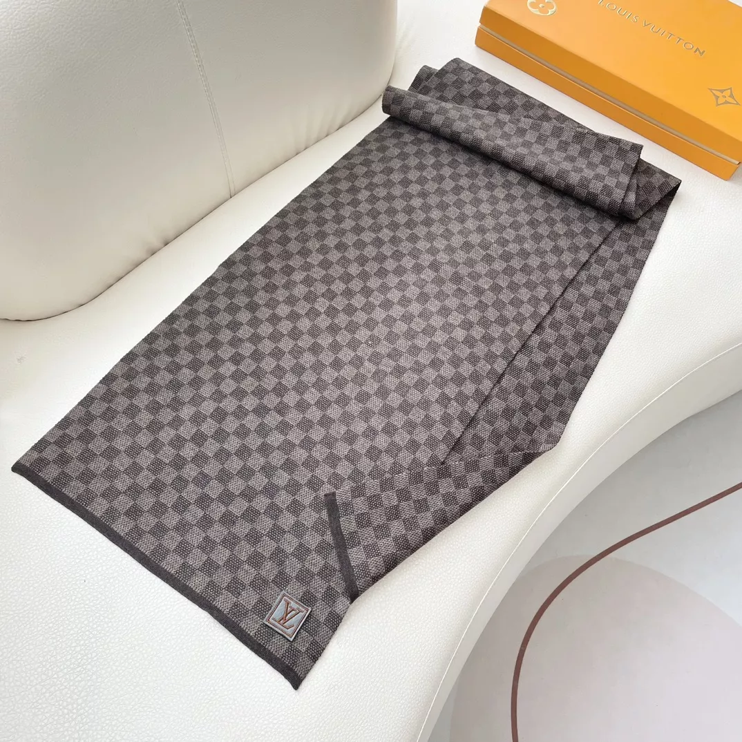 Louis Vuitton Scarf For Unisex Sleek 7267 - Image 4