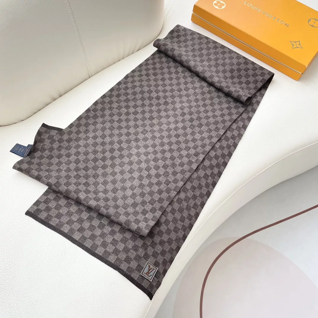Louis Vuitton Scarf For Unisex Sleek 7267 - Image 5